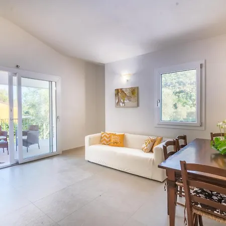 Casa Isabella Eleonora ブドーニ